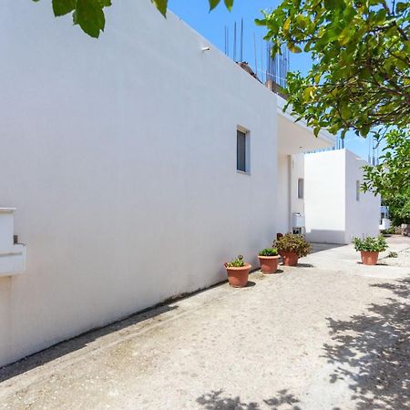 Zacharias Apartments Himare Exterior photo