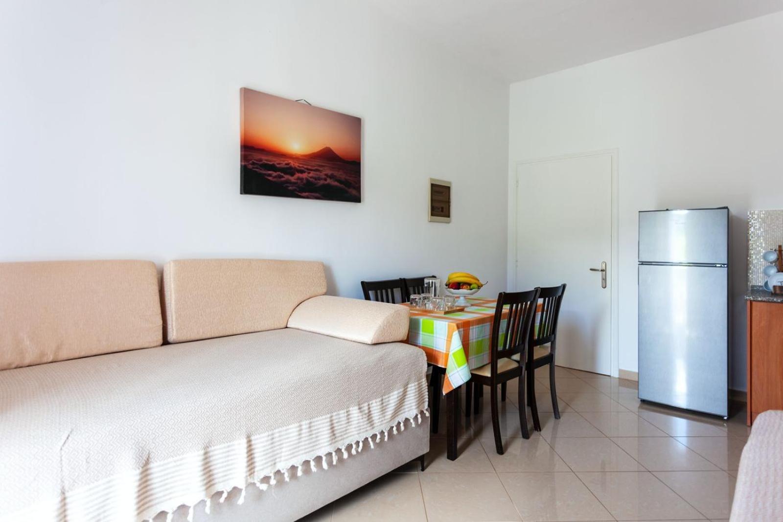 Zacharias Apartments Himare Exterior photo